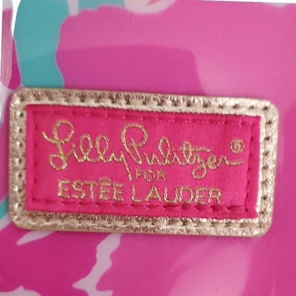 Lily Pulitzer × Estee Laudeer Floral Pink Travel Makeup Kit Bag - Picture 3 of 8